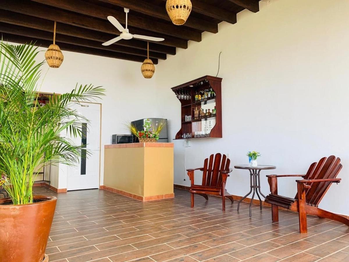 Gloria'S Hotel Estacahuite Εξωτερικό φωτογραφία